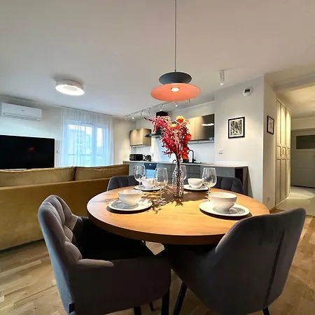 Madalinskiego 26 - Balcony & Lift - 700m Main Station * Wrocław