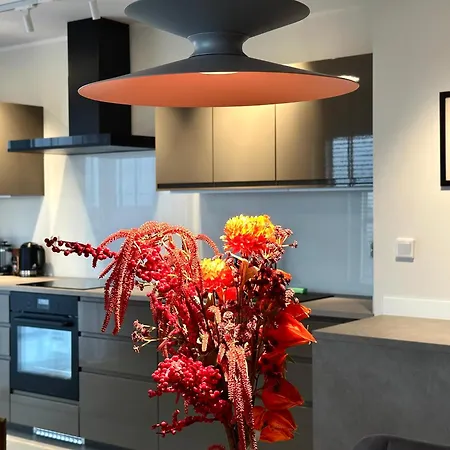 Appartement Madalinskiego 26 - Balcony & Lift - 700m Main Station