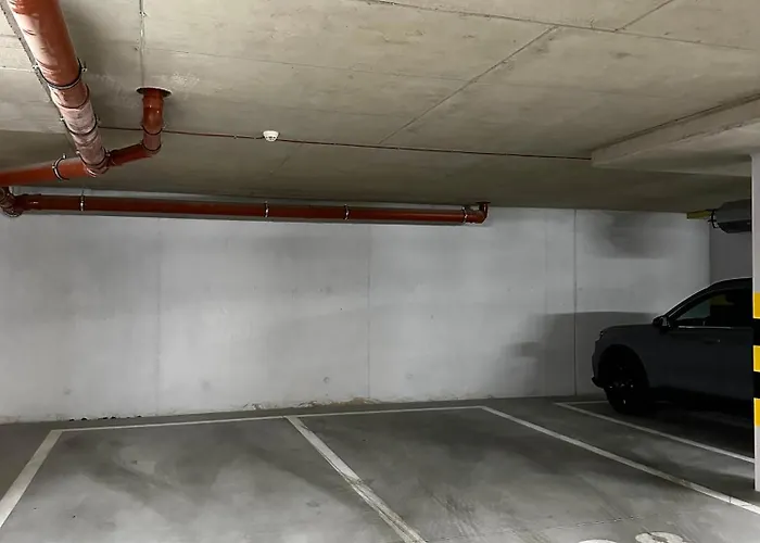 Madalinskiego 26 - Balcony & Lift - 700m Main Station Appartement *