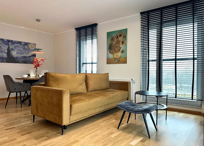 Appartement Madalinskiego 26 - Balcony & Lift - 700m Main Station Wrocław