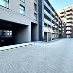 Madalinskiego 26 - Balcony & Lift - 700m Main Station Breslau