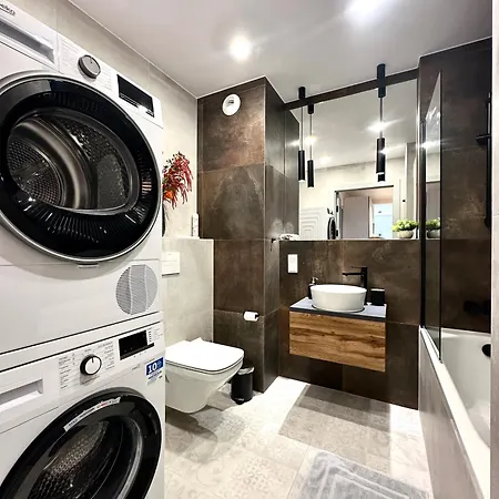 Madalinskiego 26 - Balcony & Lift - 700m Main Station Lejlighed *