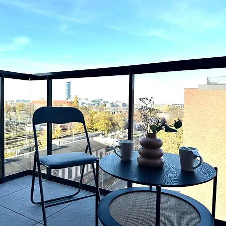 Lejlighed Madalinskiego 26 - Balcony & Lift - 700m Main Station Wrocław